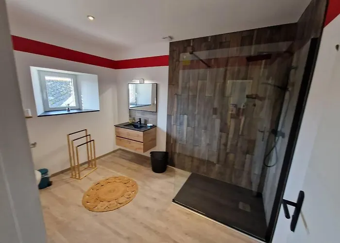 à 1,9 Km Du Mont St Michel